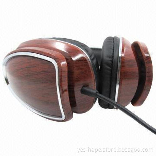 DJ Headphone with 2.0m Cord Length and 3.5mm Stereo Plug